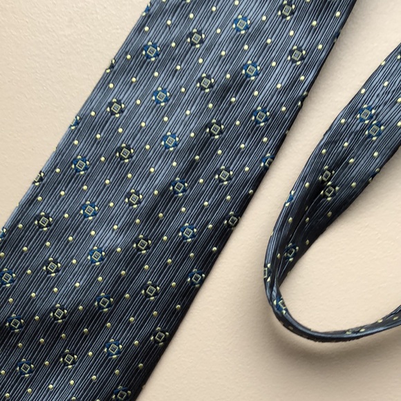COLOURS by Alexander Julian 👔 Grey Silk Tie - Picture 5 of 5